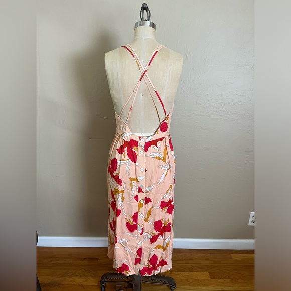 cute and cool floral sundress. - Picture 2 of 2